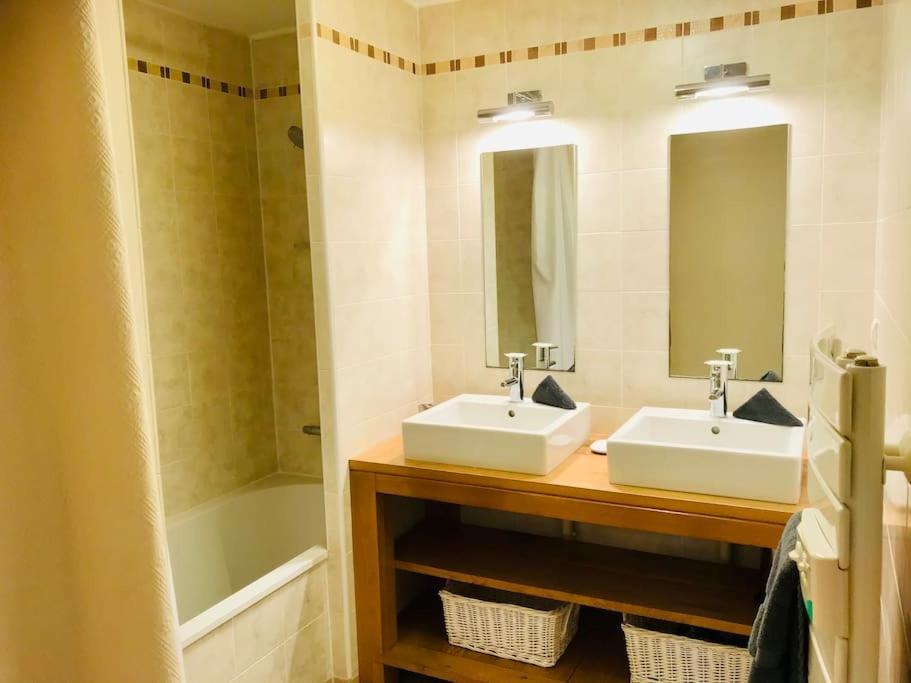 Grand Bleu Apartment Сет Екстериор снимка